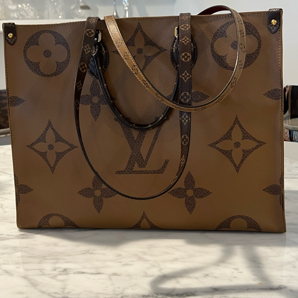 Louis Vuitton Brown Monogram Giant Canvas Onthego Tote